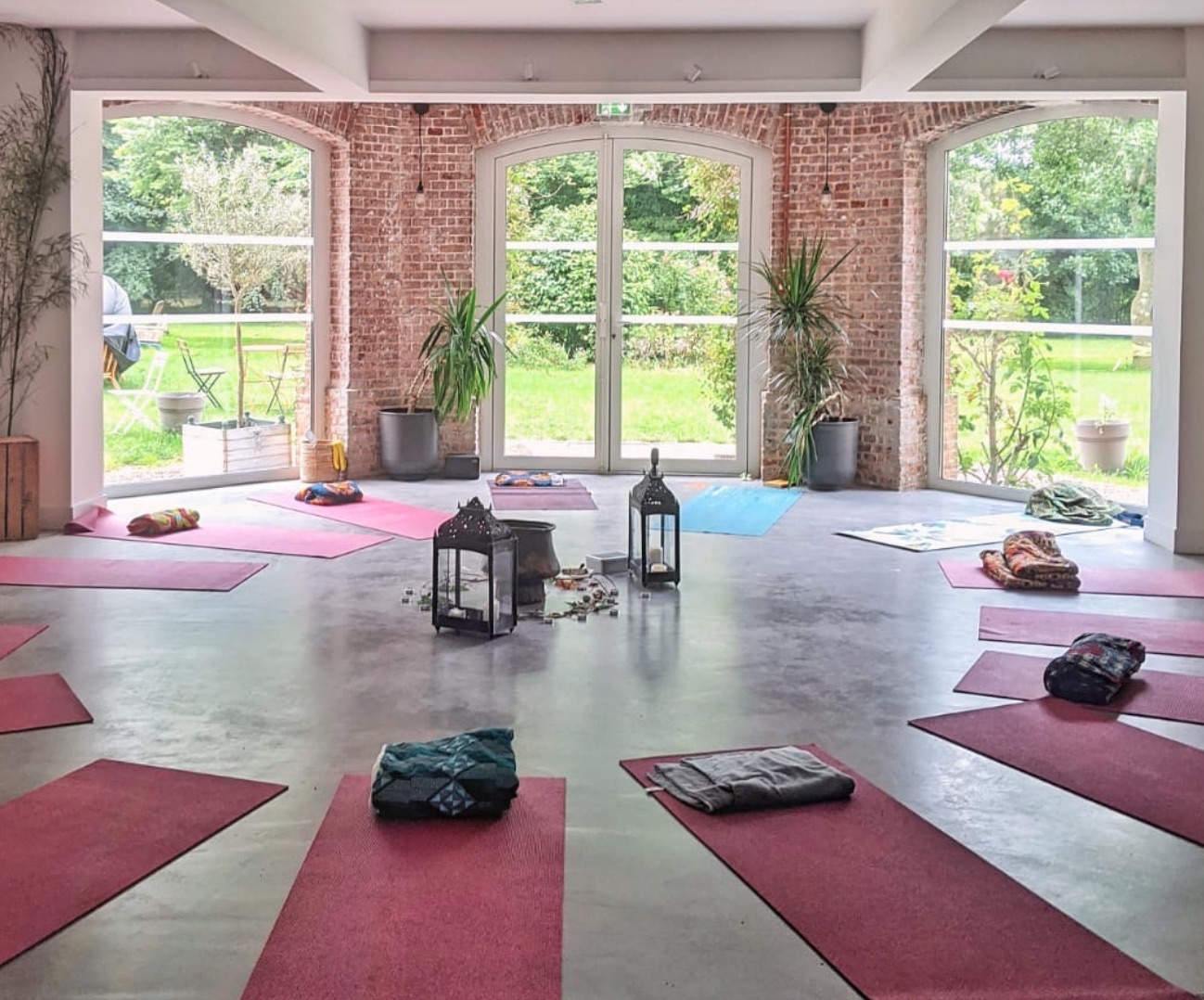 Retraite Yoga & Méditation immersive inédite au château I 4 Jours / 3 nuits en Normandie I Juillet 2022