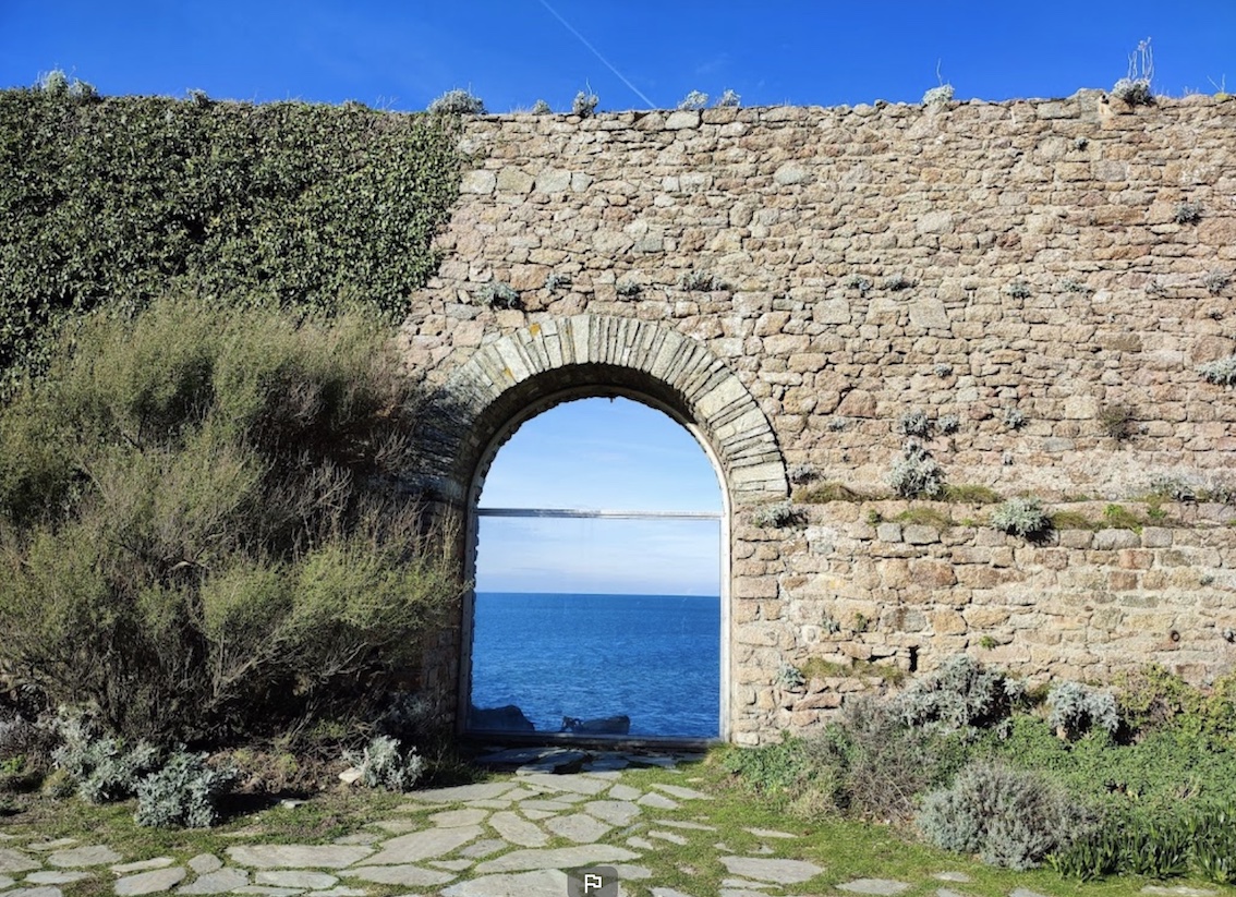 Lire la suite à propos de l’article Retraite week-end | Yoga, Rando & Plage • lieu insolite en bord de mer, Normandie • du 4 au 6 Juillet 2025
